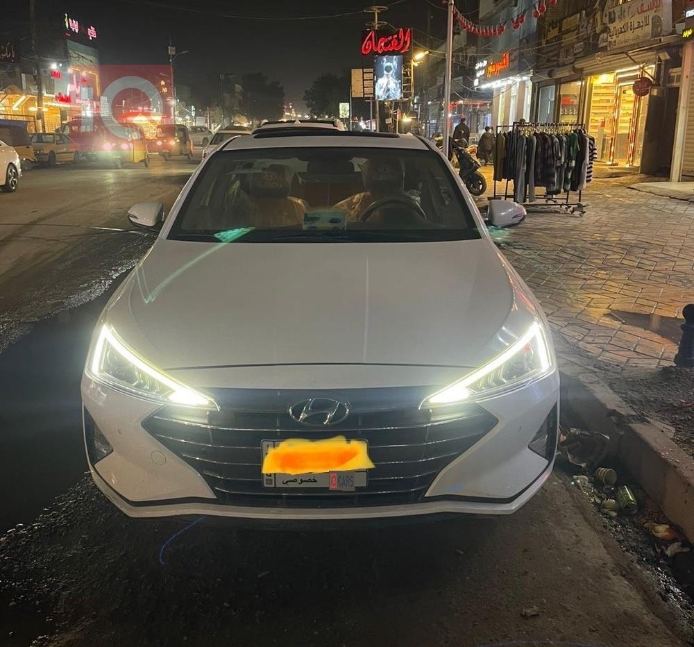 هیوندای ئەلەنترا